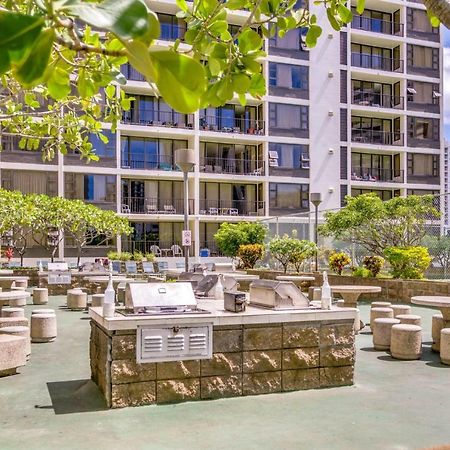 Waikiki Banyan By Koko Resortsホノルル エクステリア 写真