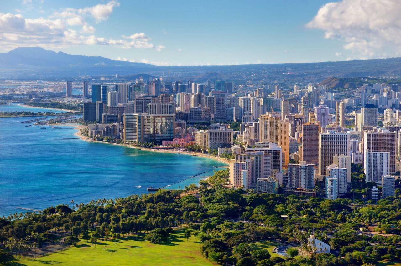Waikiki Banyan By Koko Resortsホノルル エクステリア 写真