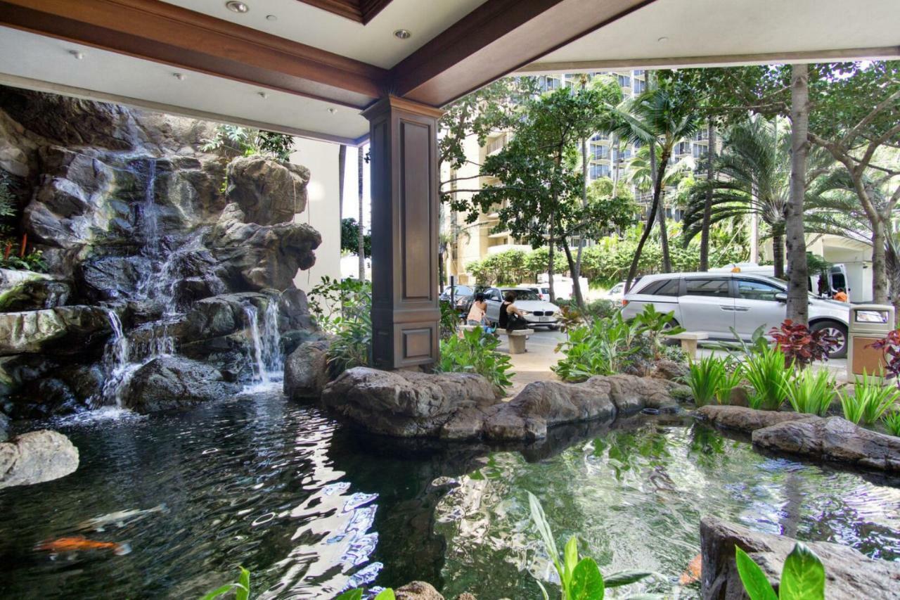 Waikiki Banyan By Koko Resortsホノルル エクステリア 写真