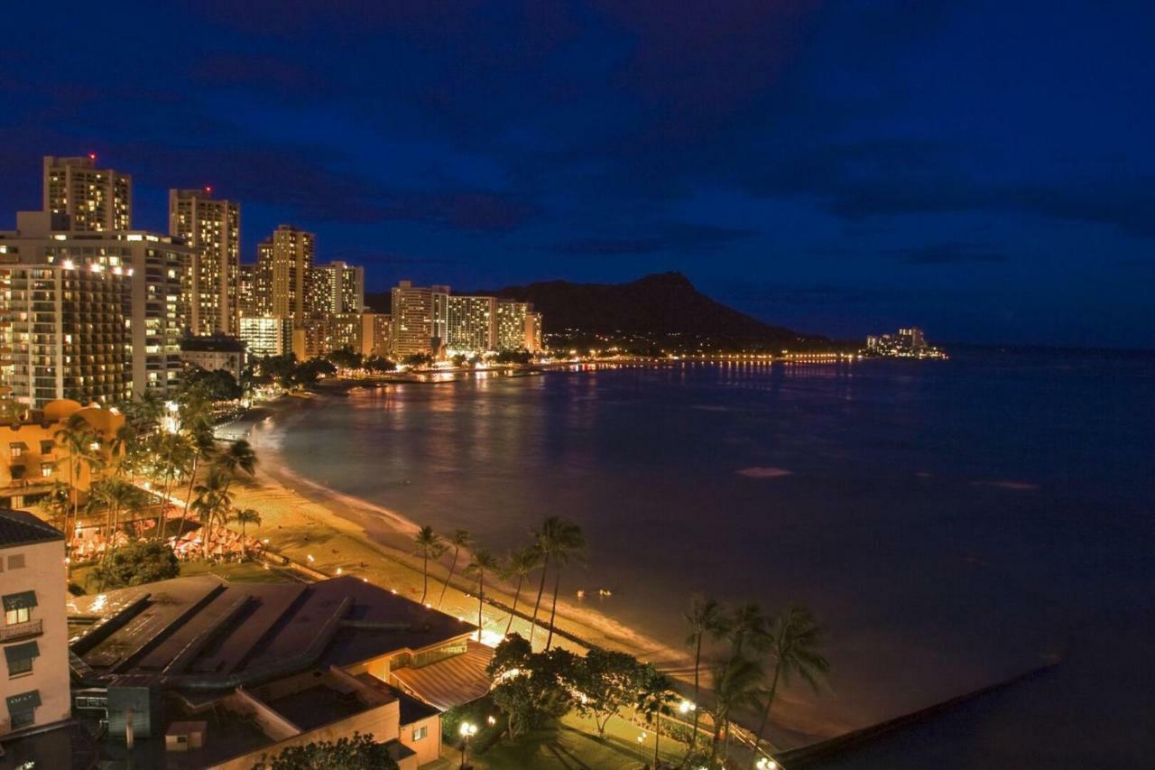 Waikiki Banyan By Koko Resortsホノルル エクステリア 写真
